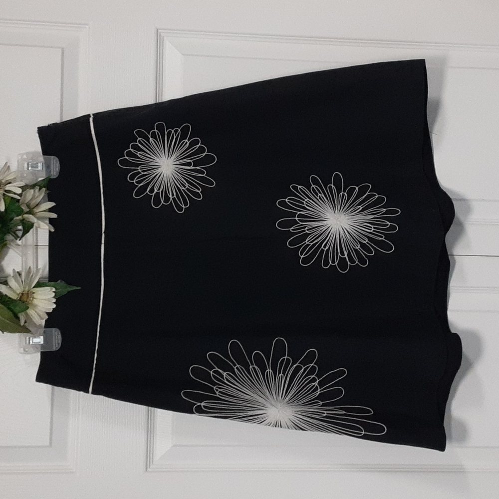 Context Flower Skirt